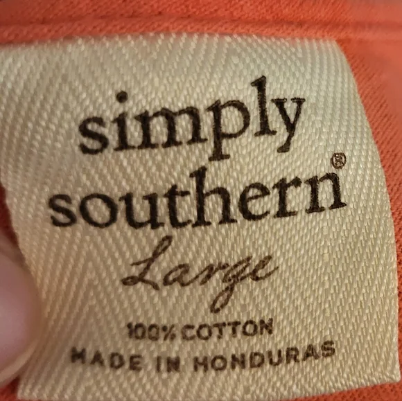 Simply Southern Coral Short Sleeve T-Shirt. DECKS, DOCKS & Flip Flops - Picture 5 of 6